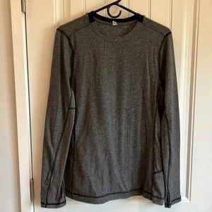 Men’s Lululemon long-sleeve top